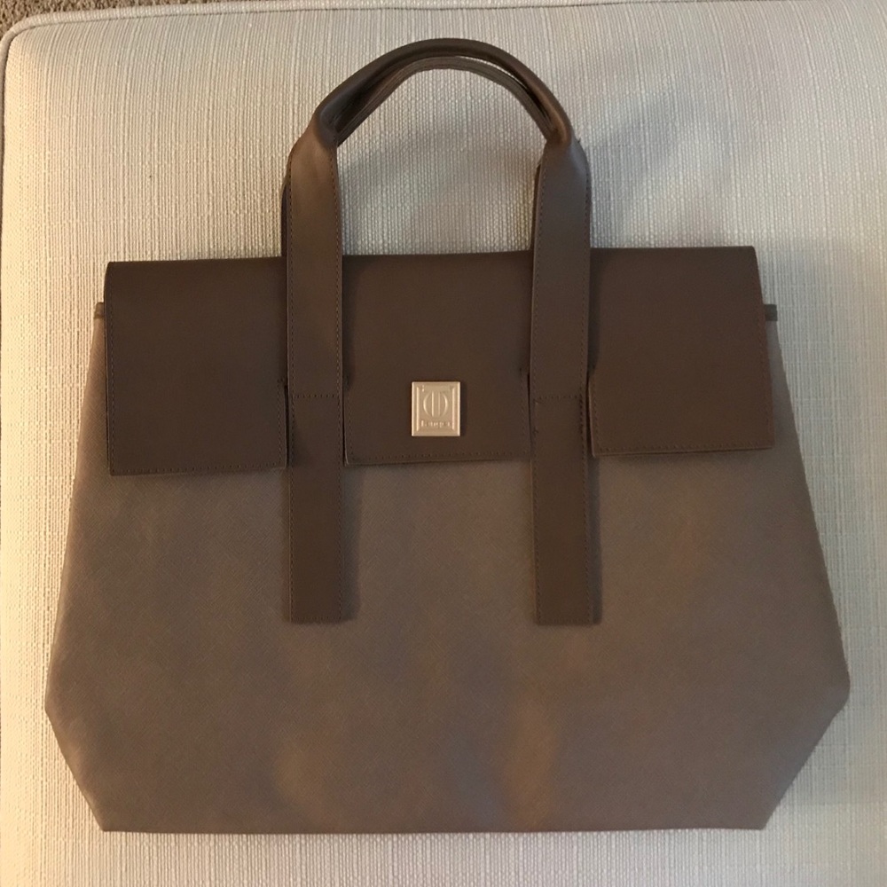 New Tanger Outlets Tote